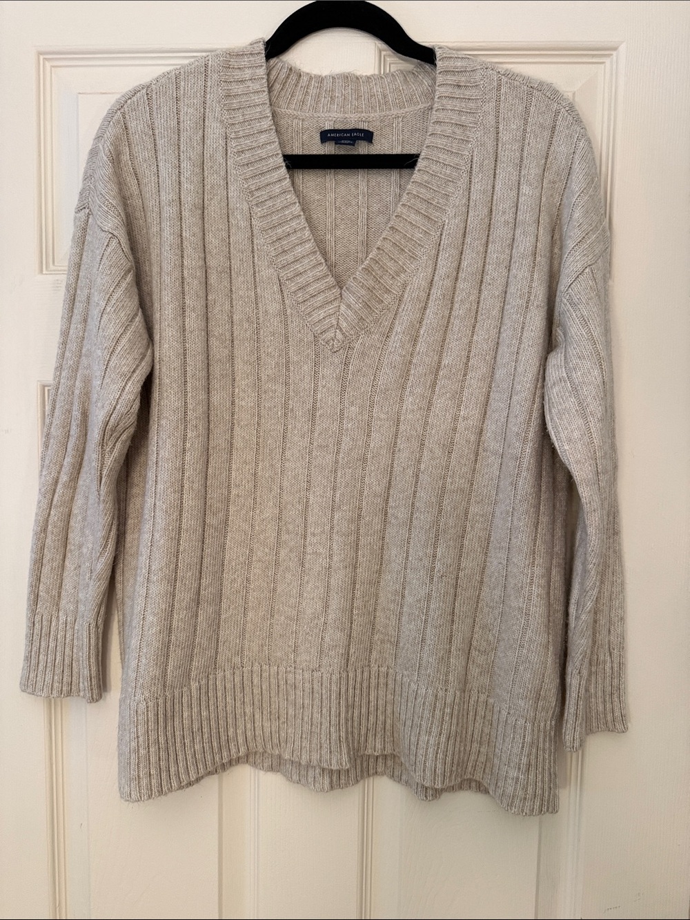 American Eagle Outfitters Ribbed V-Neck Sweater - Light Beige